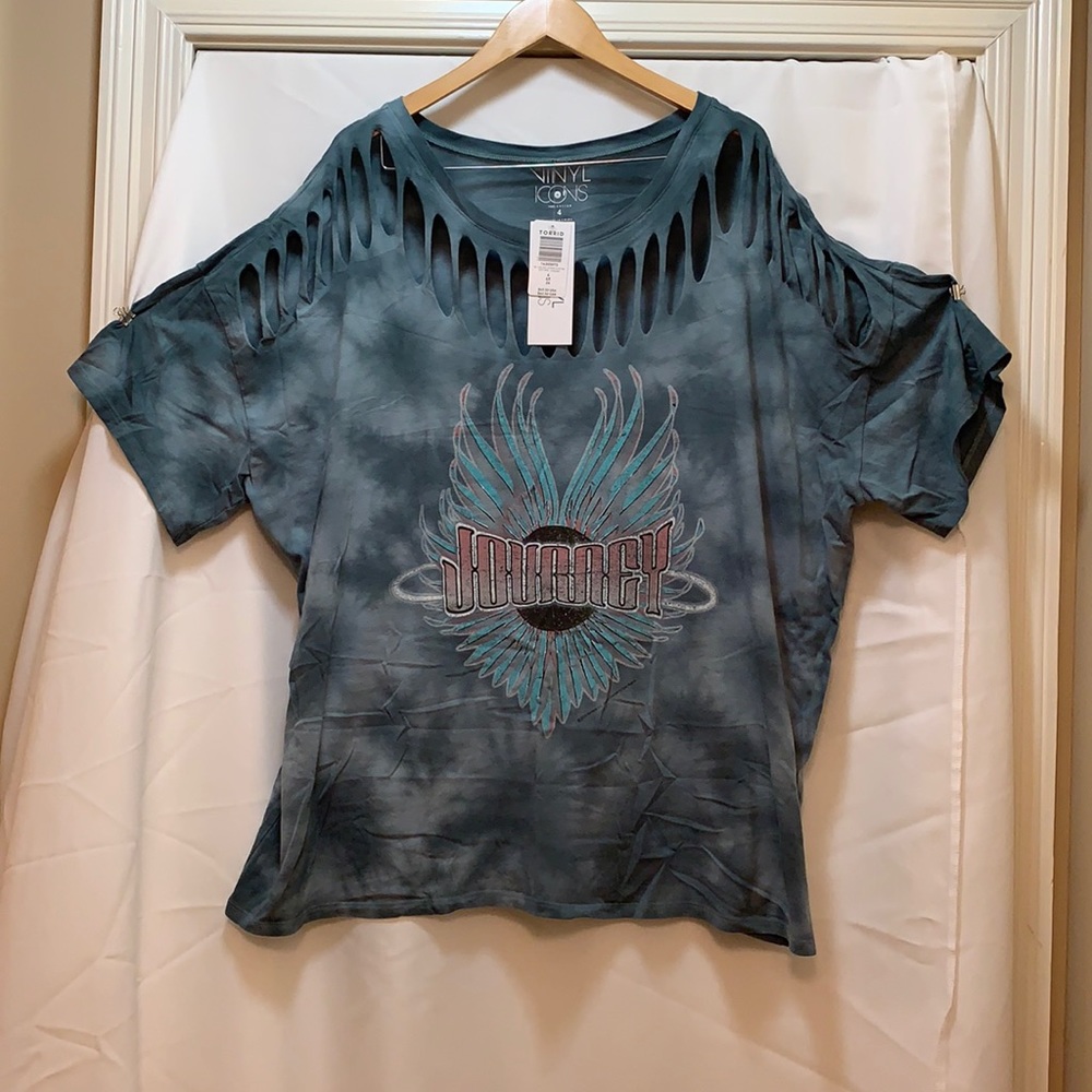 Journey T-Shirt Distressed NWT